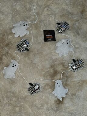 Celebrate Together White Ghost & Silver Mosaic Pumpkin Garland
